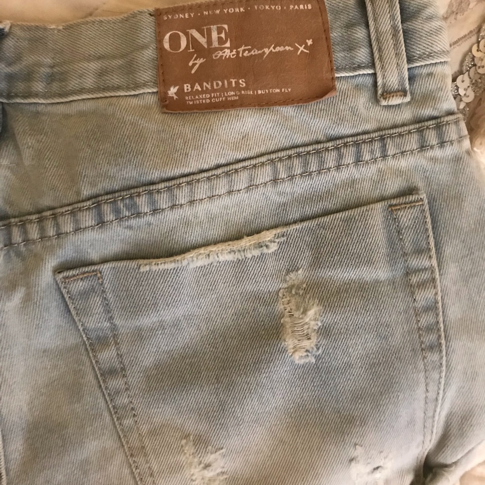 One Teaspoon bandits light wash